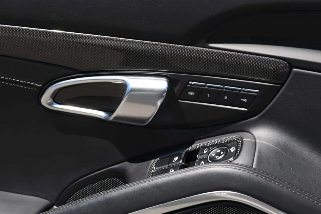 2019 Porsche 991 Targa 4 GTS - Image 17 of 31