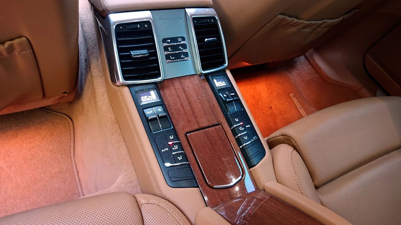 2010 Porsche 970 Panamera S - Image 9 of 18