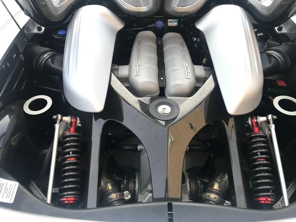 2005 Porsche Carrera GT - Image 18 of 27