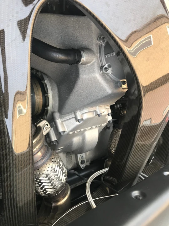 2005 Porsche Carrera GT - Image 19 of 27