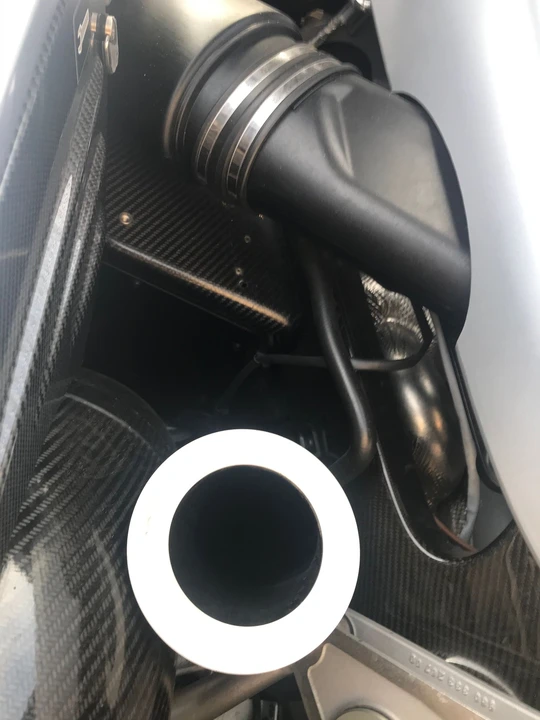 2005 Porsche Carrera GT - Image 20 of 27