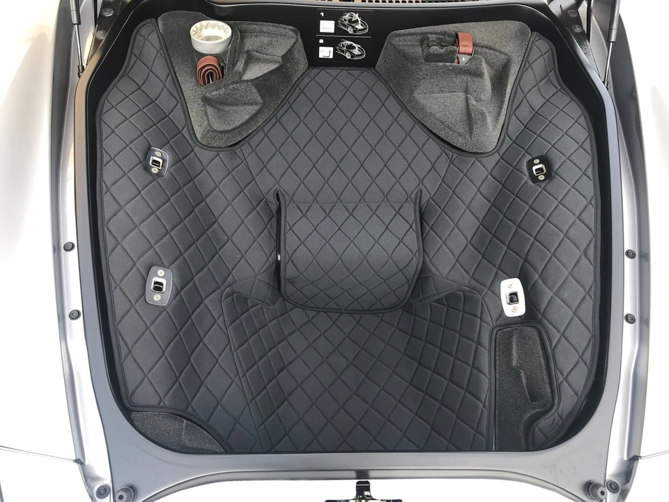 2005 Porsche Carrera GT - Image 24 of 27
