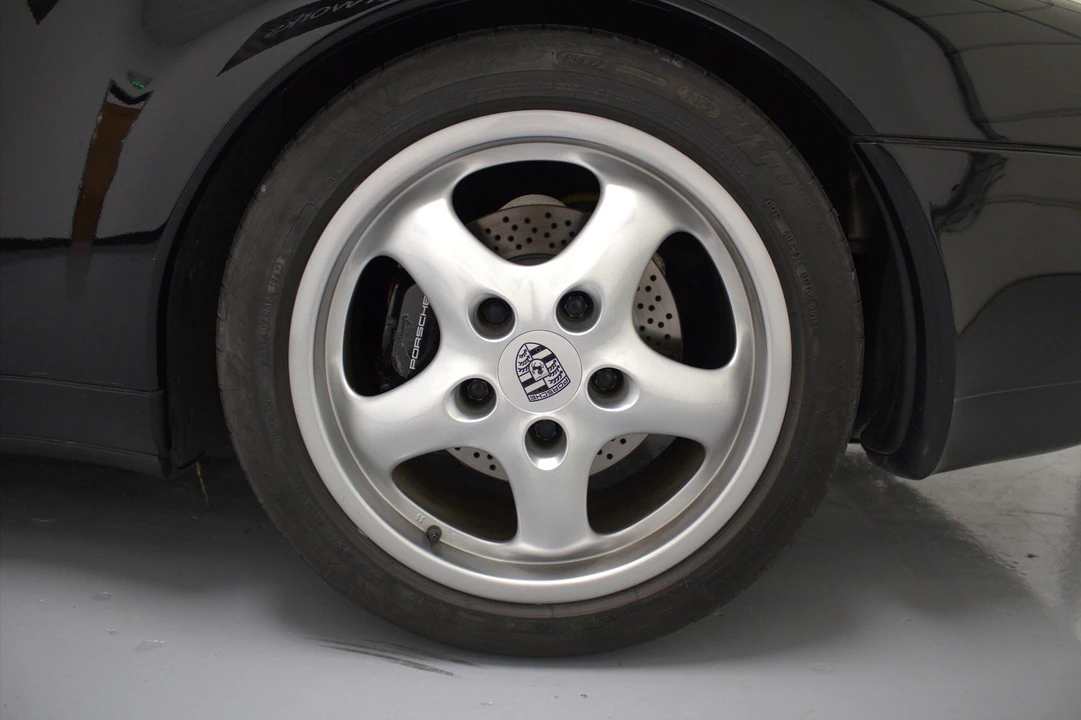 1995 Porsche 993 Carrera - Image 8 of 31