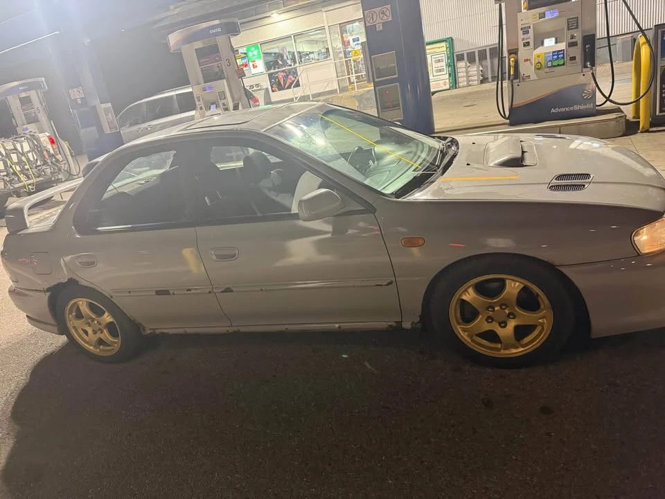 2001 Subaru - Image 5 of 10