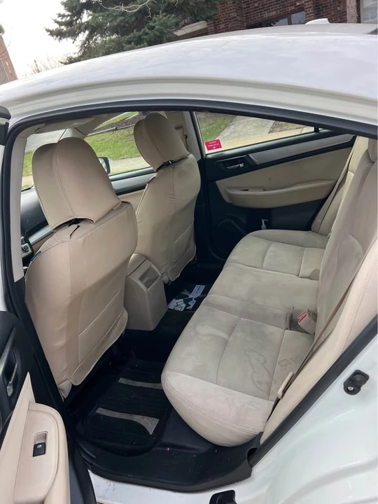 2015 Subaru - Image 7 of 8