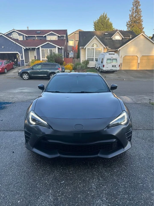 2013 Subaru BRZ - Image 2 of 10
