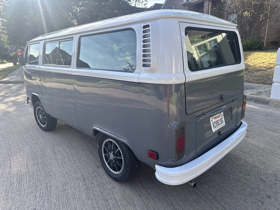 1978 Volkswagen Bay-Window Bus - Image 26 of 31