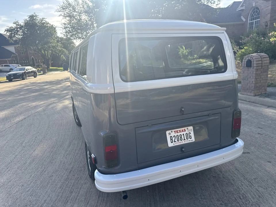 1978 Volkswagen Bay-Window Bus - Image 21 of 31