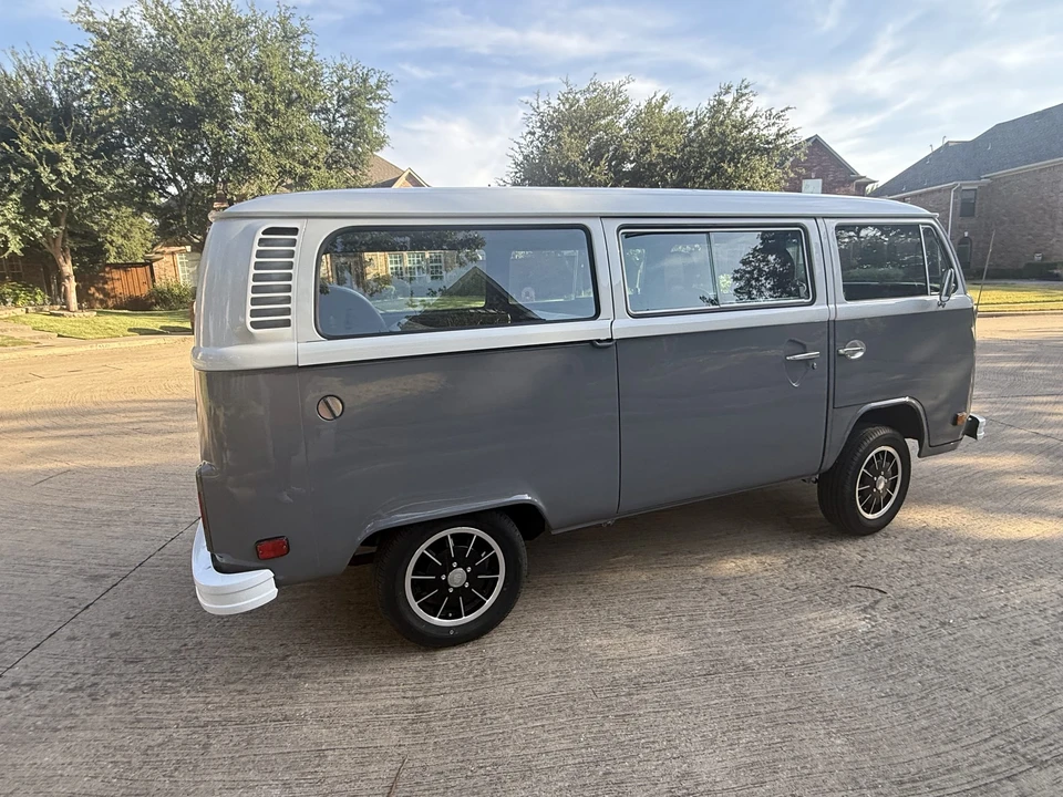 1978 Volkswagen Bay-Window Bus - Image 9 of 31