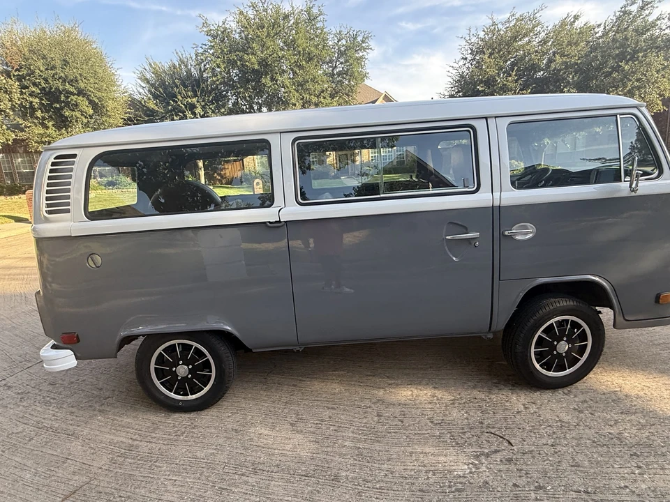 1978 Volkswagen Bay-Window Bus - Image 13 of 31