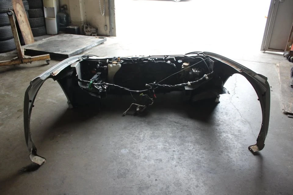 2002 Parts & Memorabilia Bodywork - Image 9 of 10