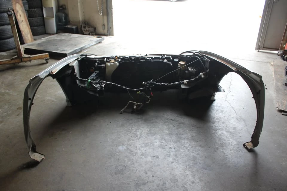 2002 Parts & Memorabilia Bodywork - Image 9 of 10