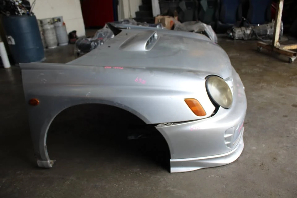 2002 Parts & Memorabilia Bodywork - Image 6 of 10