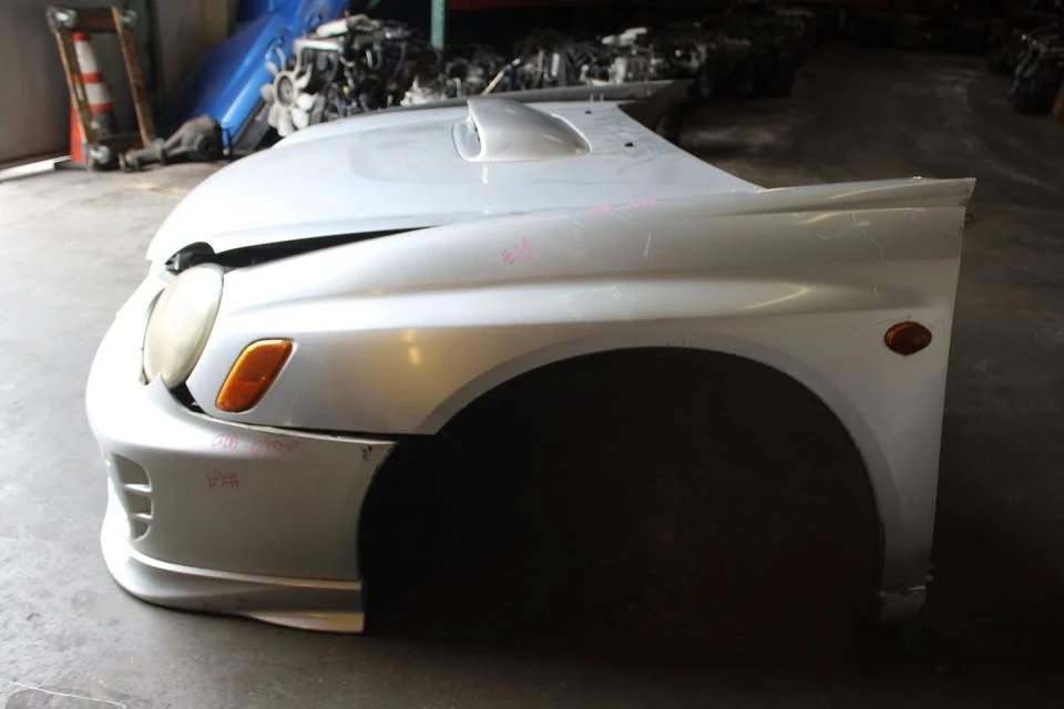 2002 Parts & Memorabilia Bodywork - Image 3 of 10