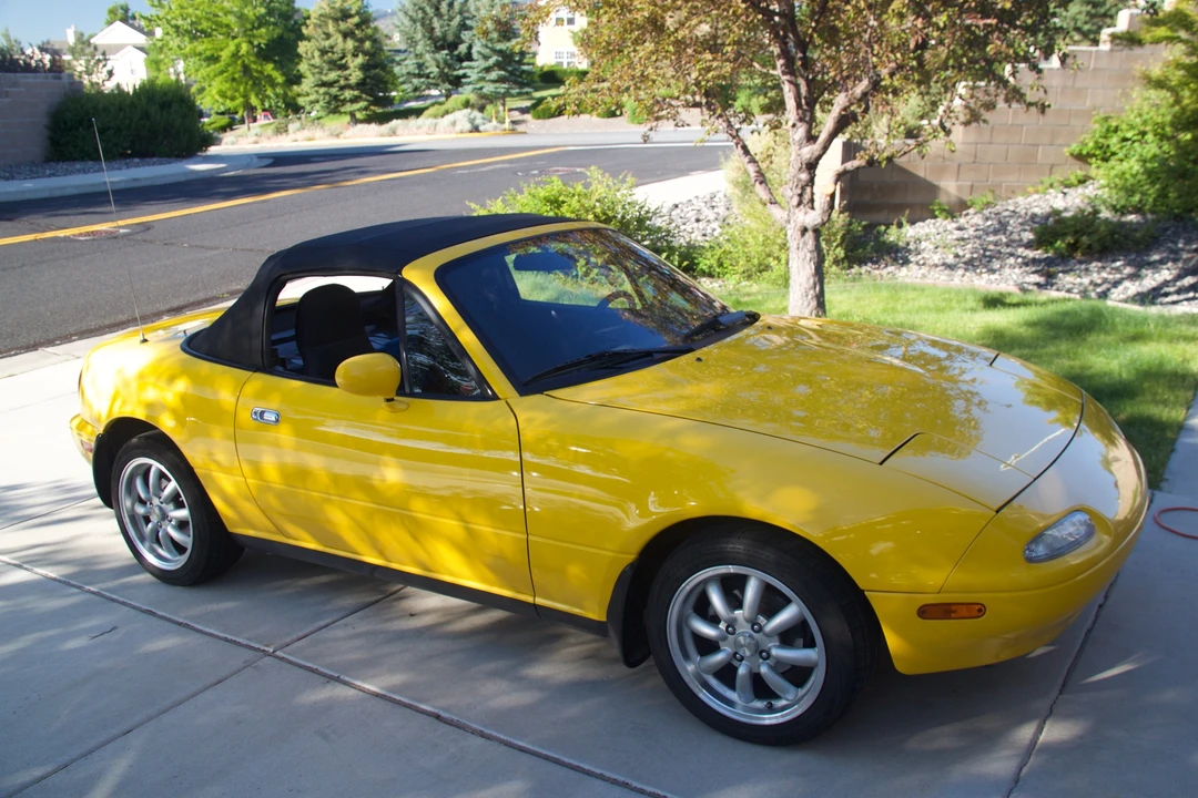 1992 Mazda NA MX-5 Miata - Image 5 of 31