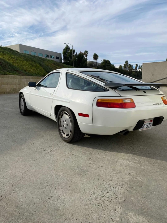 1988 Porsche 928 S4 - Image 7 of 29
