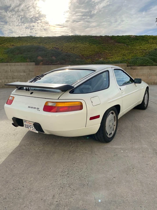 1988 Porsche 928 S4 - Image 6 of 29