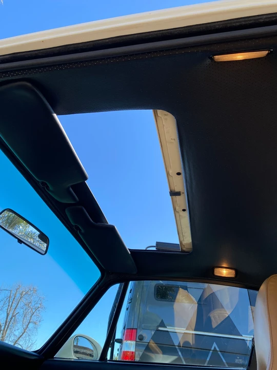 1989 Porsche 964 Carrera 4 - Image 21 of 31