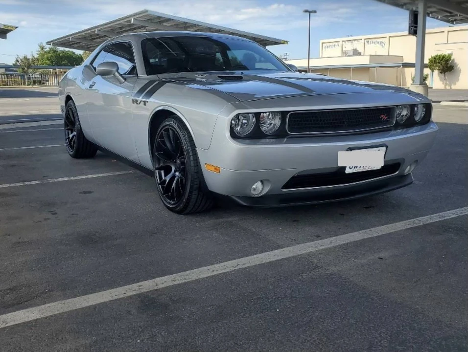 2012 Dodge Challenger 3rd Gen - Image 2 of 2