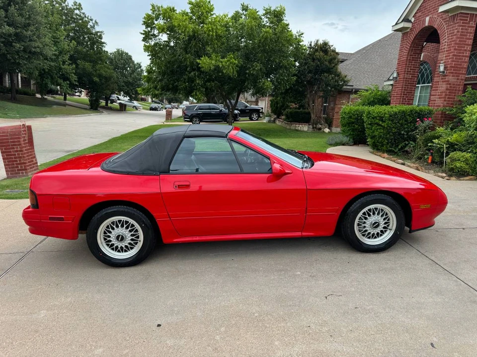 1991 Mazda RX-7 - Image 2 of 17