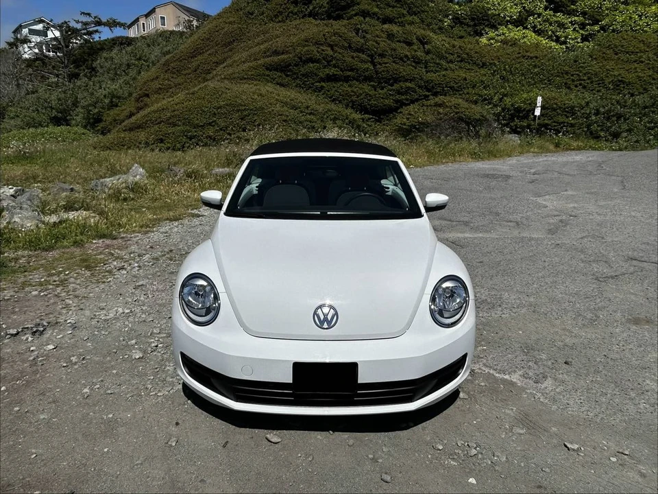 2015 Volkswagen A5 Beetle - Image 2 of 12