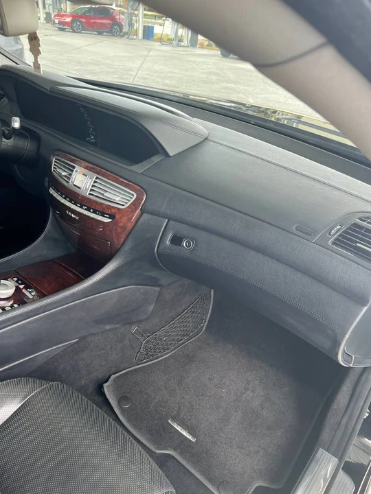 2010 Mercedes-Benz C-Class - Image 19 of 20