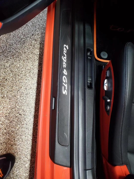 2017 Porsche 991 Targa 4 GTS - Image 11 of 17