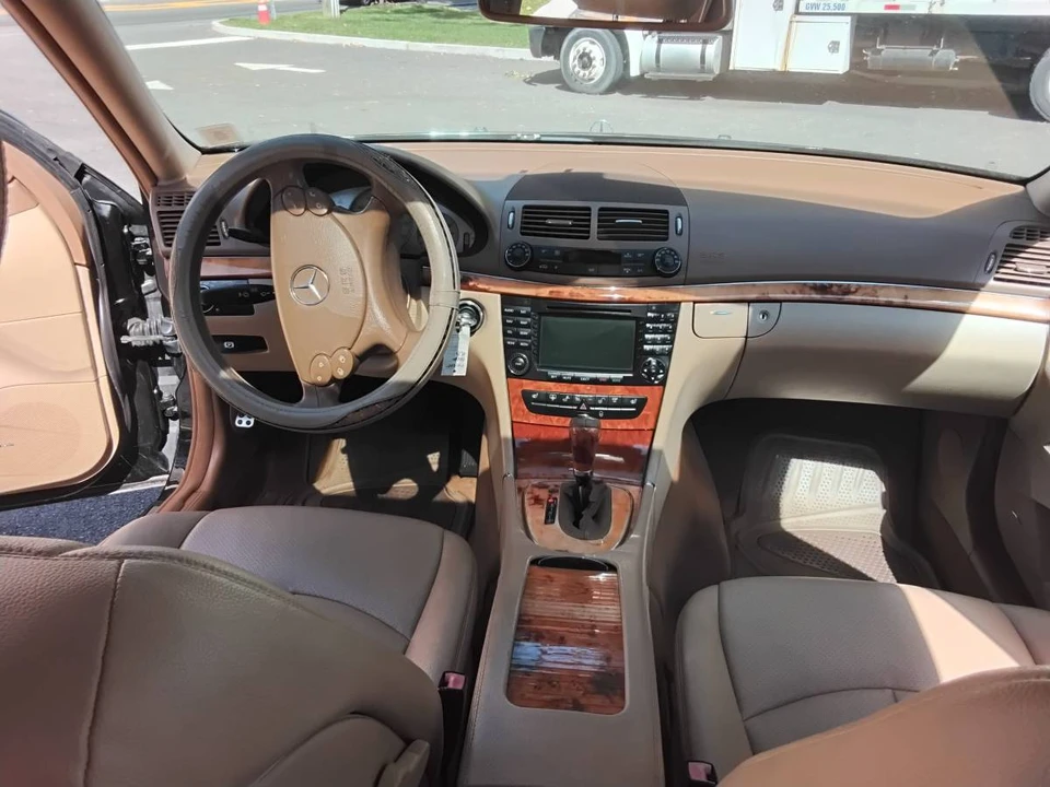 2008 Mercedes-Benz W211 E-Class - Image 2 of 15