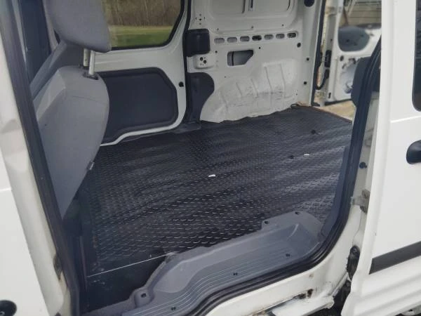 2010 Ford Transit Connect - Image 8 of 10