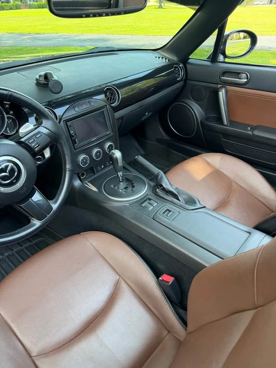 2015 Mazda NC MX-5 Miata - Image 8 of 10