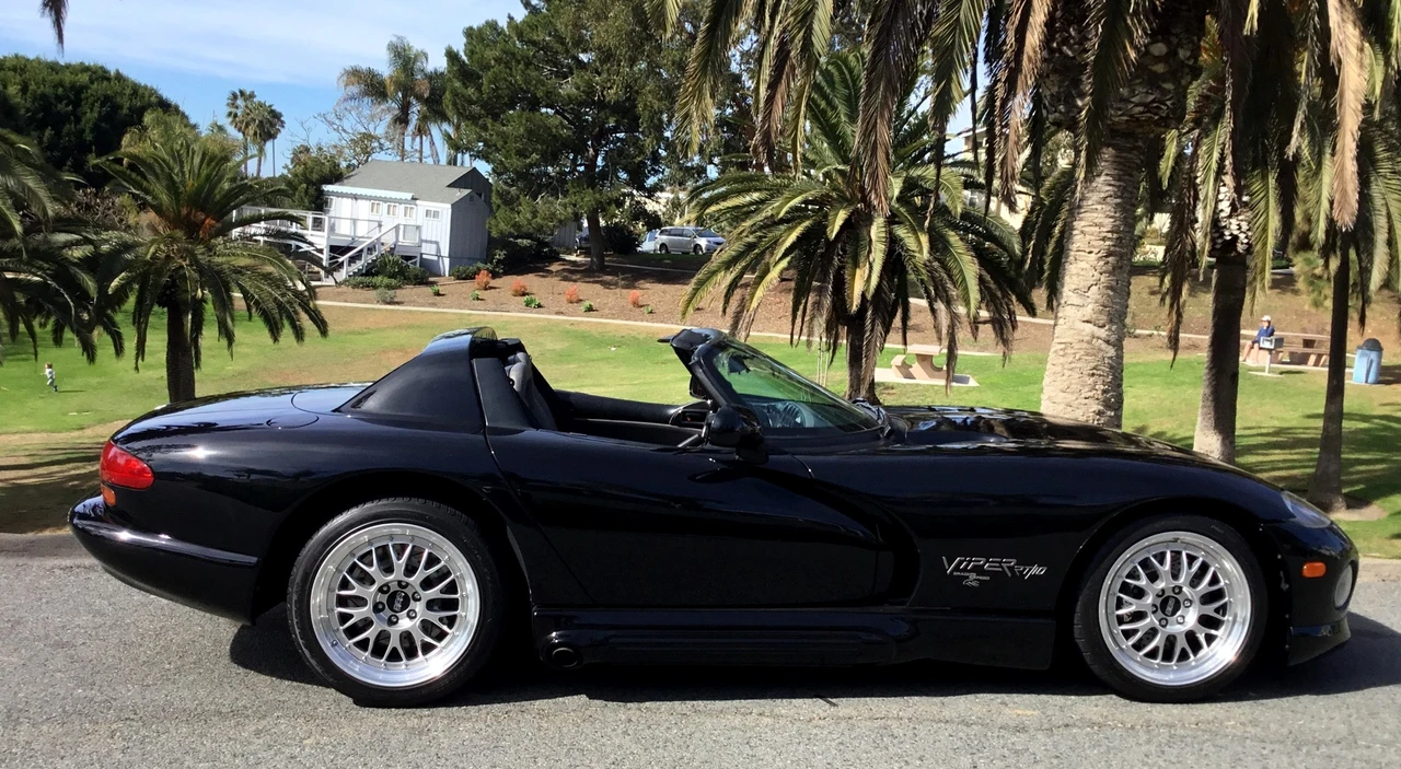 1995 Dodge Viper 1st Gen - Image 27 of 31