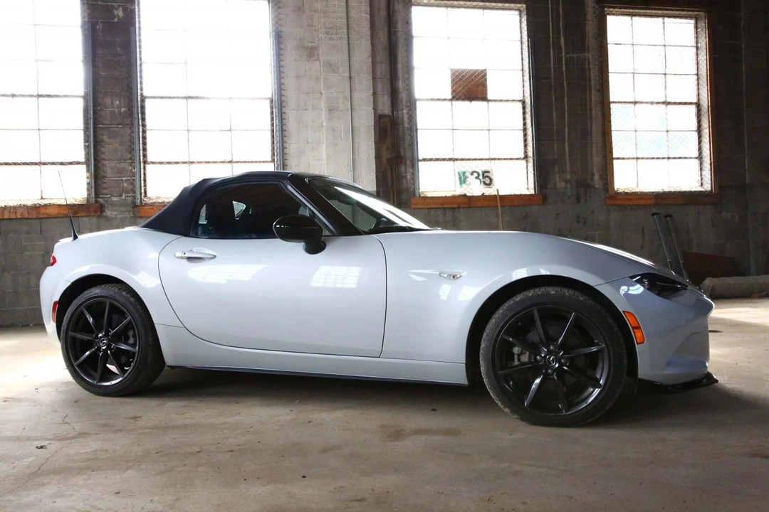 2016 Mazda ND MX-5 Miata - Image 17 of 31