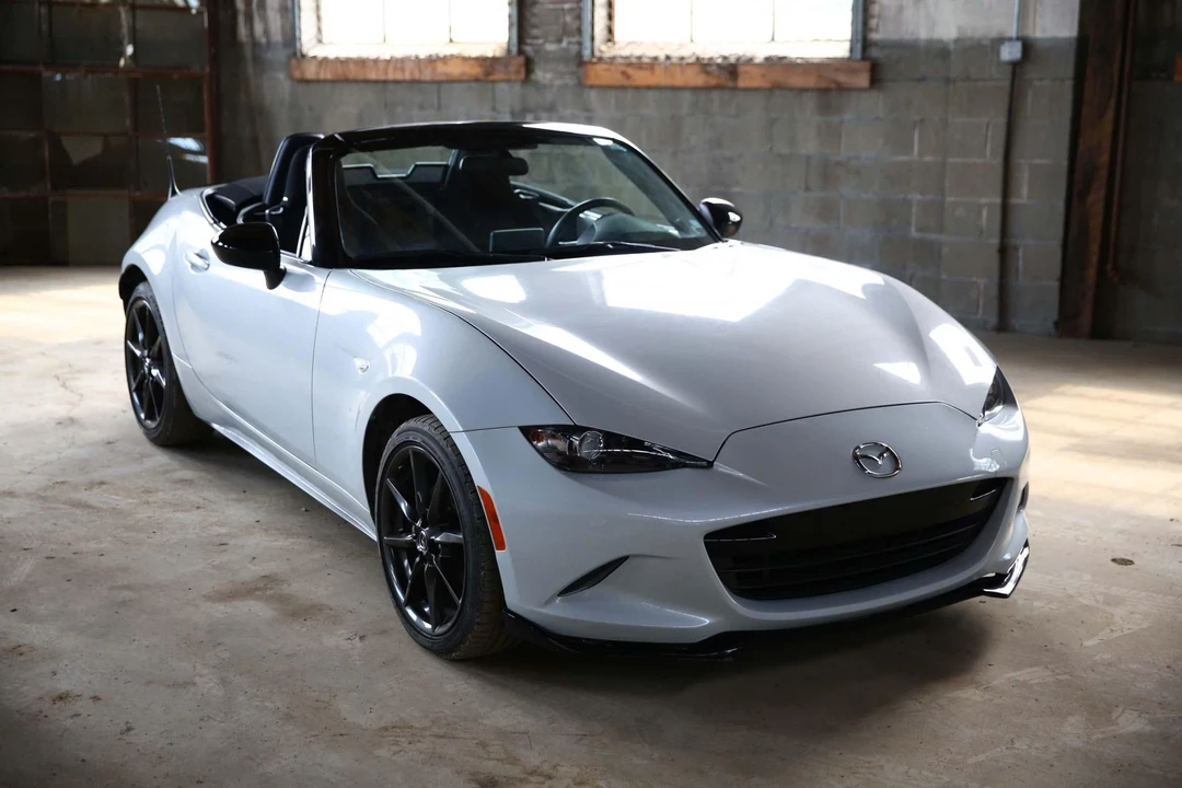 2016 Mazda ND MX-5 Miata - Image 2 of 31