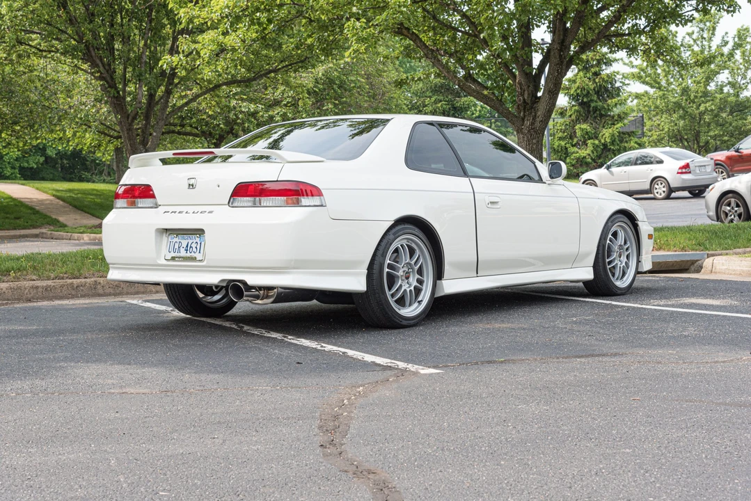 2001 Honda Prelude 5th Gen - Image 11 of 31