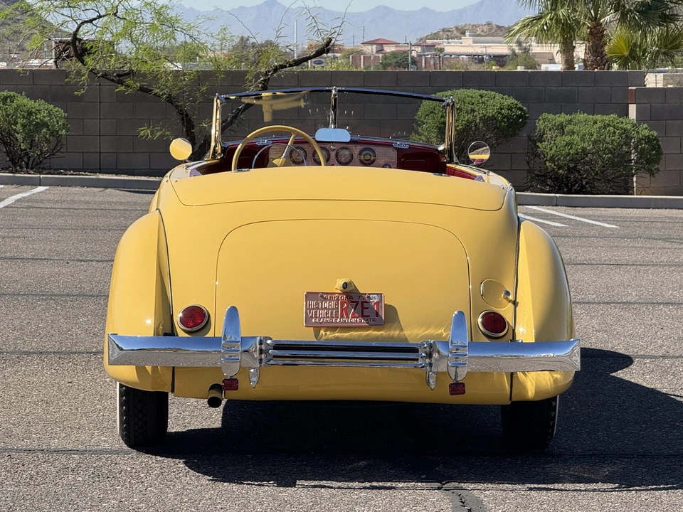 1937 Cord 810 & 812 - Image 7 of 31