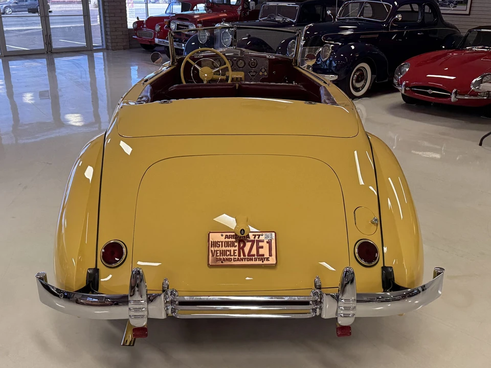 1937 Cord 810 & 812 - Image 21 of 31