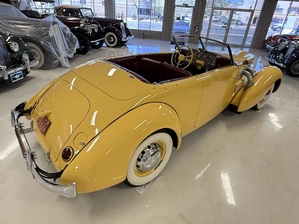 1937 Cord 810 & 812 - Image 23 of 31