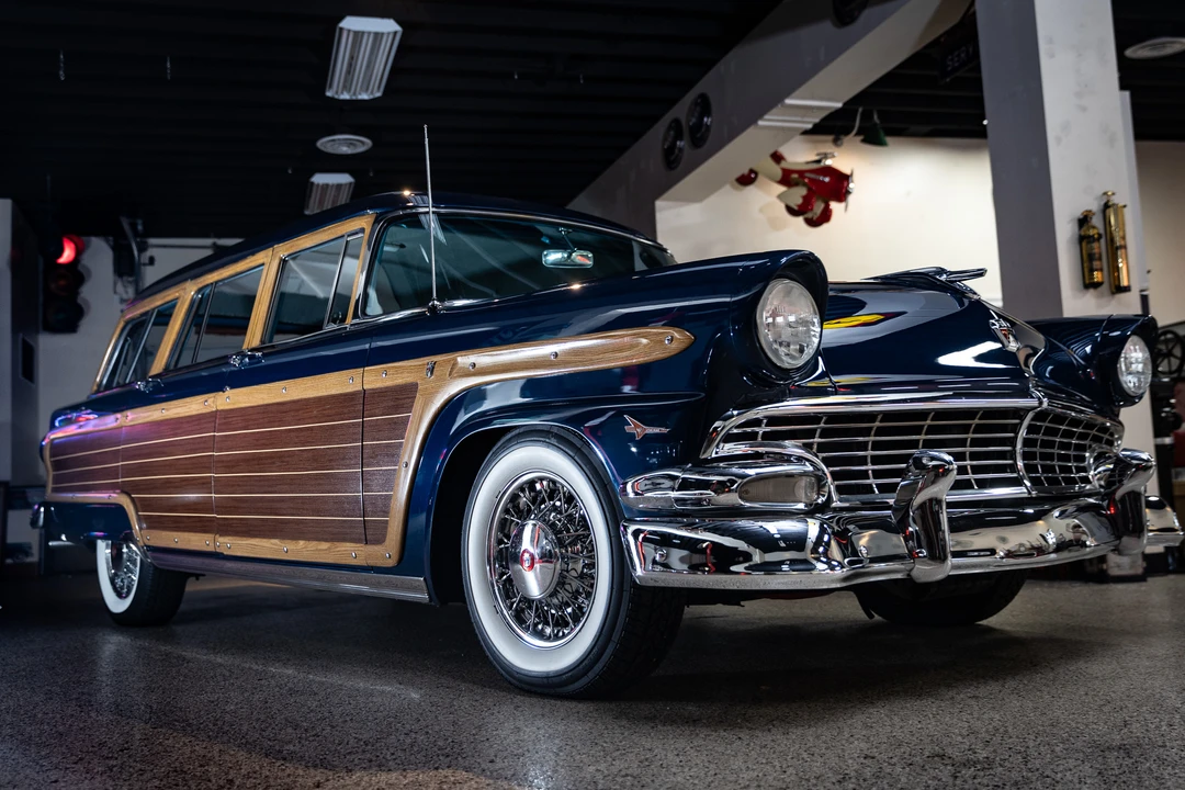 1956 Ford Country Squire - Image 3 of 31
