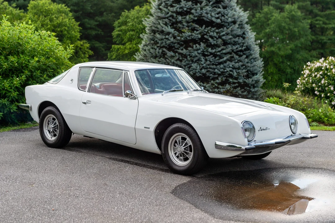 1963 Studebaker Avanti - Image 2 of 31