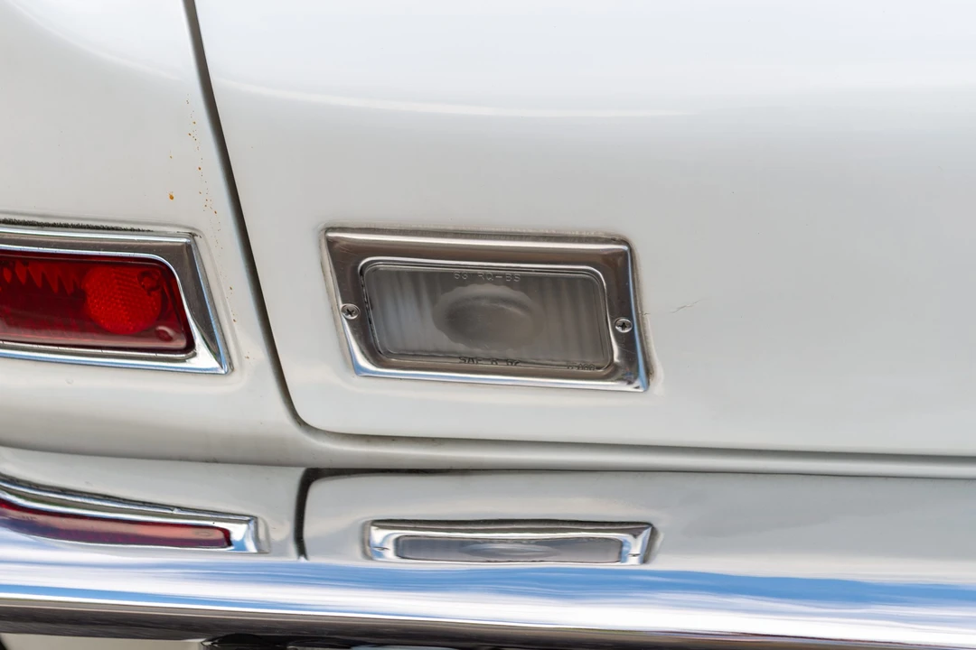 1963 Studebaker Avanti - Image 18 of 31