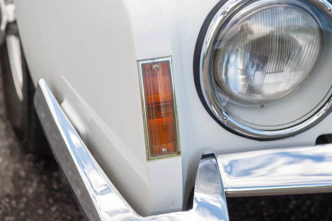1963 Studebaker Avanti - Image 14 of 31
