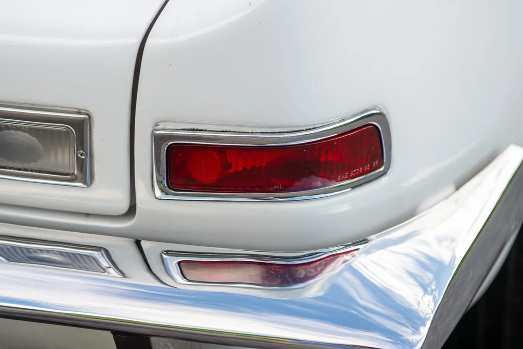 1963 Studebaker Avanti - Image 17 of 31