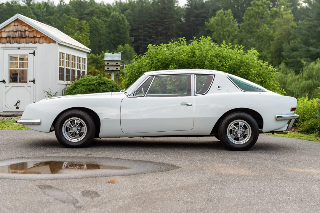 1963 Studebaker Avanti - Image 5 of 31
