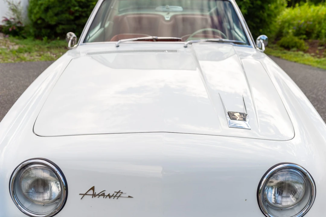 1963 Studebaker Avanti - Image 11 of 31