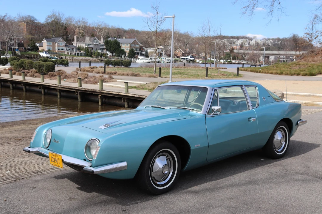 1963 Studebaker Avanti - Image 11 of 31