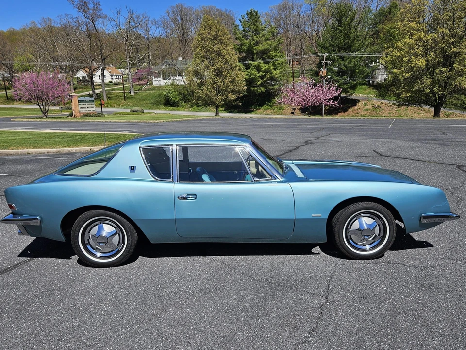 1963 Studebaker Avanti - Image 8 of 31