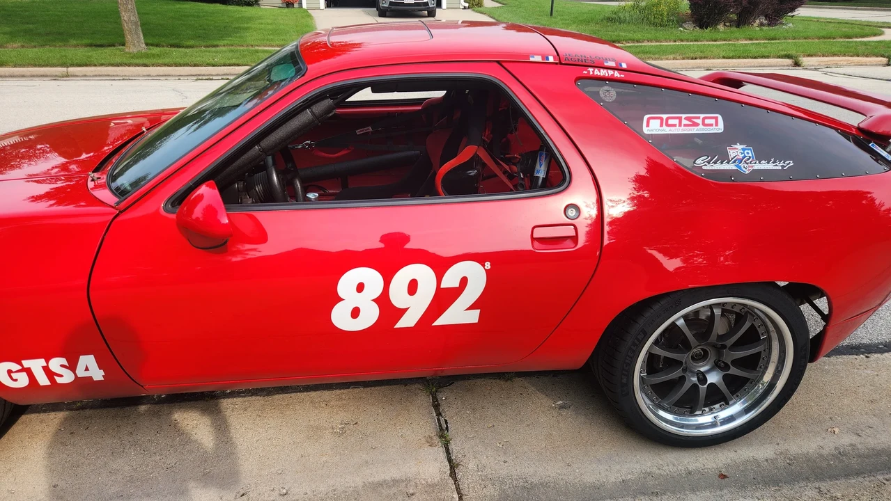1984 Porsche 928 S - Image 29 of 31
