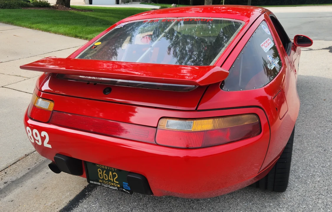 1984 Porsche 928 S - Image 10 of 31