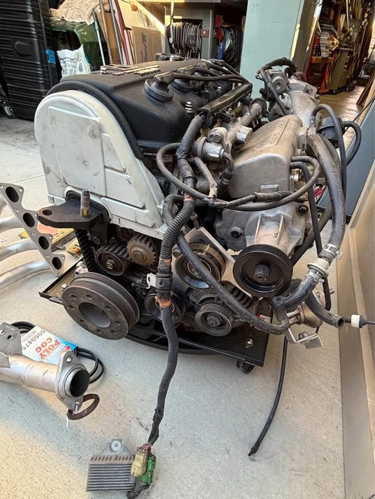 1988 Parts & Memorabilia Engines - Image 3 of 10