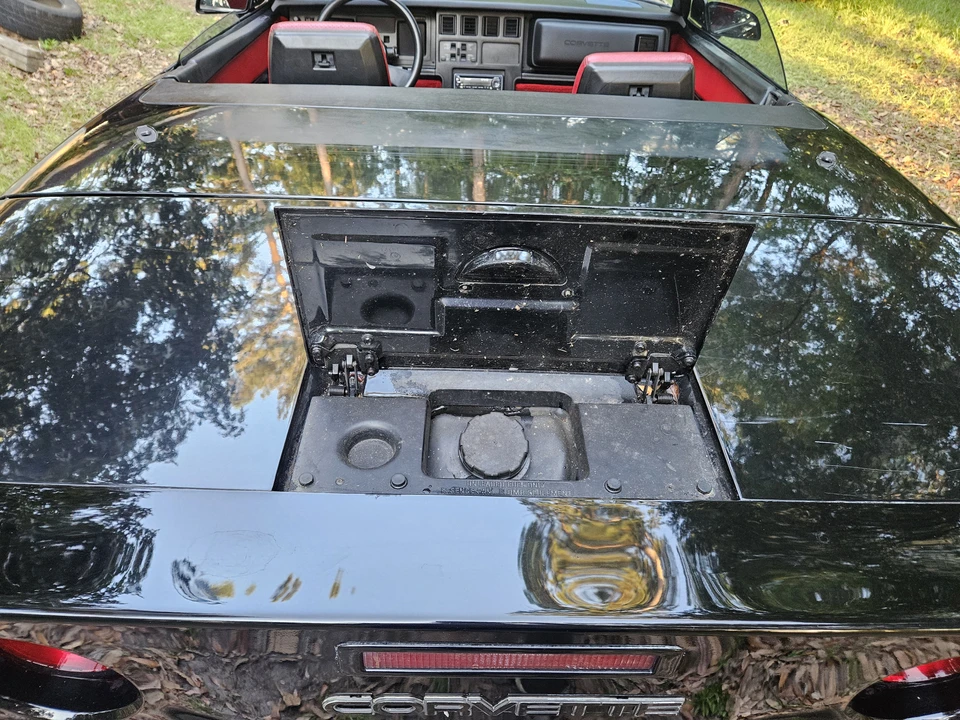 1988 Chevrolet Corvette C4 - Image 11 of 31